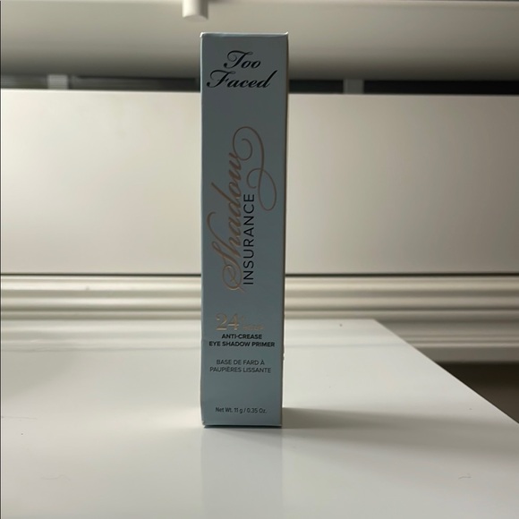 Too Faced Shadow Insurance Eye Shadow Primer - Picture 1 of 5